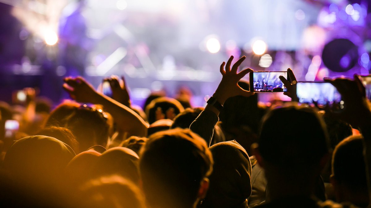 @DorFrockerSite showed us all how to have a good time last night - Bavarian H64style - and they're ready to do it all again tonight!

There might be a week of <a href="/KWOktoberfest/">KW Oktoberfest</a> left, but tonight is the last night to enjoy live music at <a href="/Bingemans/">Bingemans</a>.

bingemans.com/oktoberfest/ev…