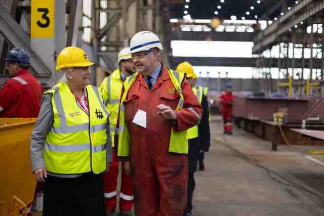 At Belfast’s @HarlandWolffplc shipyard yesterday, Baroness Goldie met workers who will build our three Fleet Solid Support ships. ⚓️ The £1.6 billion contract is bringing 900 jobs to the shipyard, 300 to the company’s yard in Devon and hundreds more across the UK supply chain.