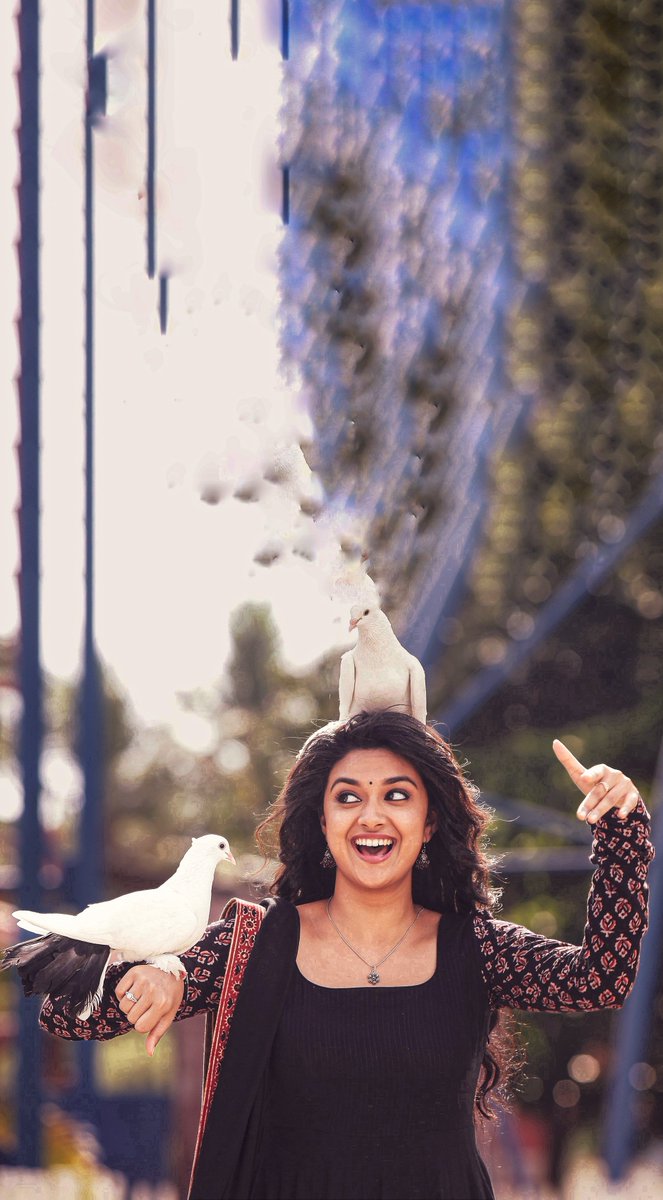 KeerthyAura's tweet photo. 7 years of #Remo 😘
The movie which make me die hard fan of @KeerthyOfficial 💝
#KeerthySuresh https://t.co/EgzSjVSoEC