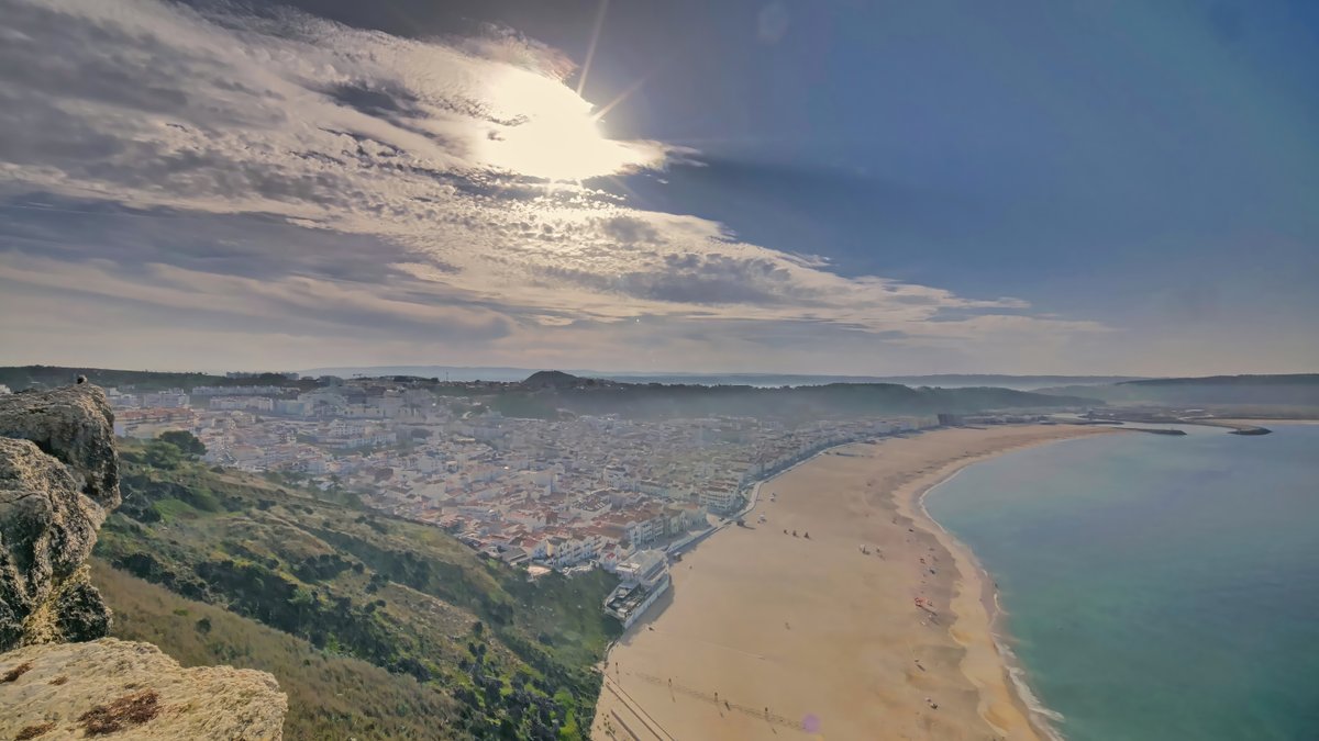 Go_TravelPlanet's tweet photo. Nazare https://t.co/xhKmJeN82q
