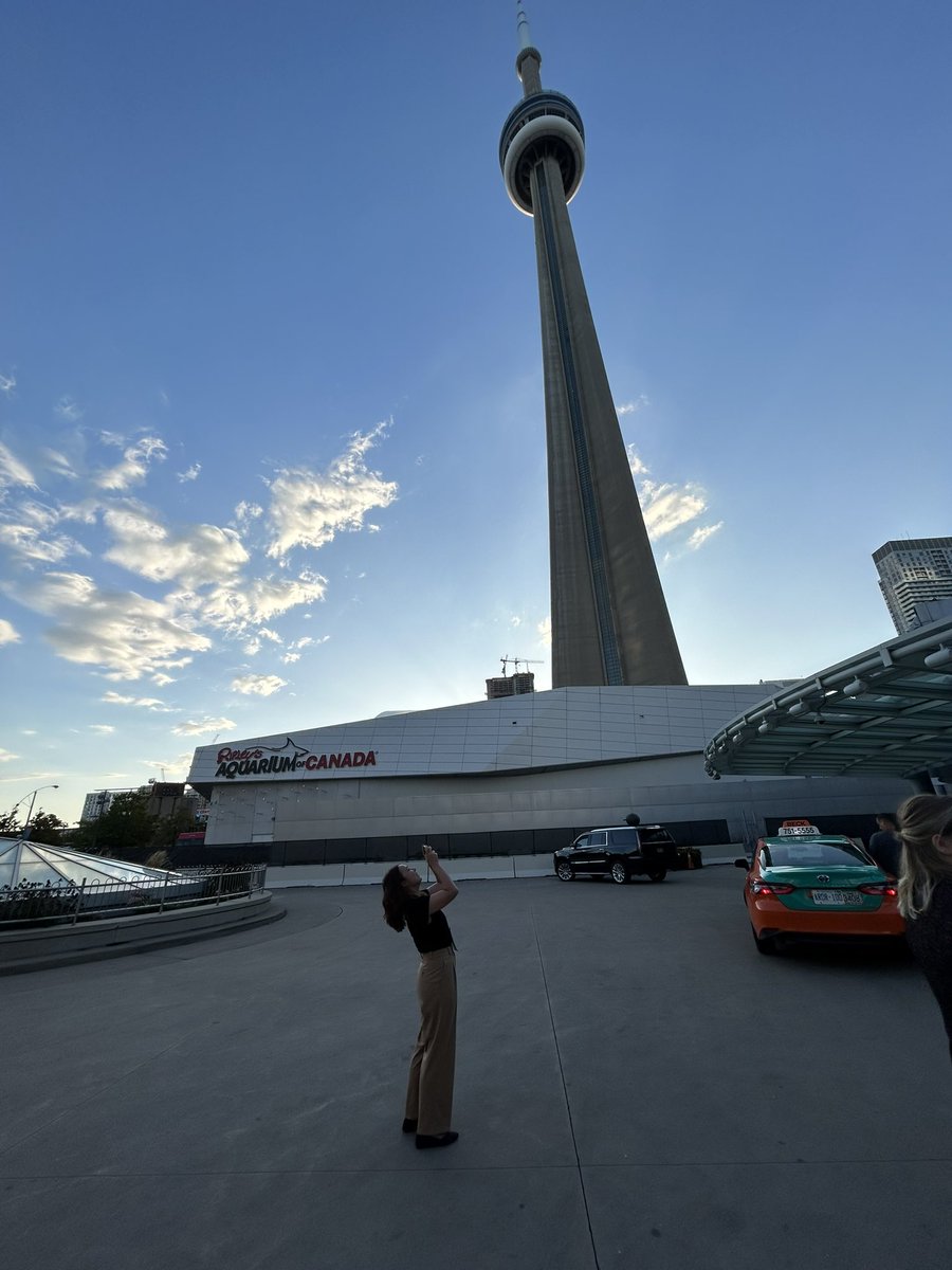 zoebelardo's tweet photo. A lot to look up to π at #ASSH23! Thanks @HandSociety for an amazing program & inspiring speakers in Toronto π #assh2023 #orthotwitter https://t.co/k1KU0dlYyM