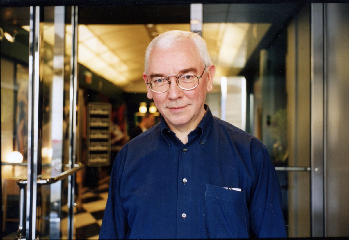 R.I.P. Terence Davies (1945-2023)

📸: At NYFF38 in 2000 by @avant_GODLIS.