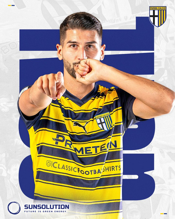 ParmaCalcio_en's tweet photo. COLAKKKK! The super sub gets us back in the game! 💫

4 minutes to find a leveller 👊 https://t.co/vNyLeOSYbA