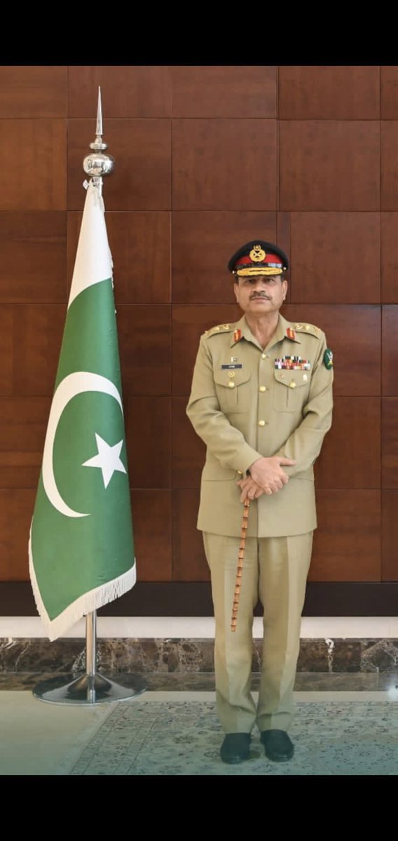 AyeshaAnamPti2's tweet photo. مجھےاپنی پاک فوج پر بہت زیادہ بھروسہ ہے
 اسوقت صرف دومنٹ اپنی سٹیٹمنٹ دےدیں اور کہہ دیں کہ اگر اسرائیل نے فلسطین پر بمباری بندنہ کی تو ہم فلسطین کی طرف سے اسرائیل پر حملہ کر دیں گے توخداکی قسم میں پورےیقین کے ساتھ کہتی ہوں کہ اسرائیل کی ٹانگیں کانپ جائیں گی اوریہ جنگ رک جائگی https://t.co/TgyVfDurH0