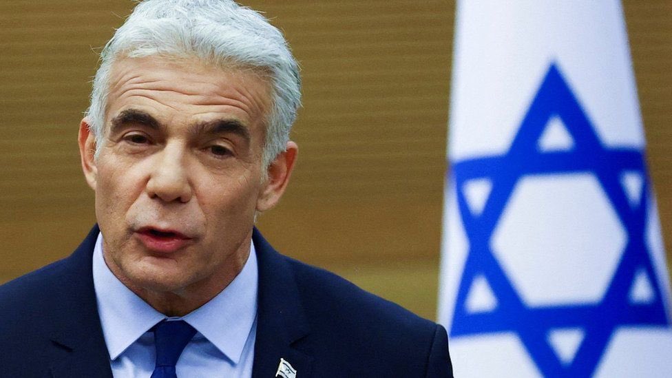 RAGERECON's tweet image. #Alert 🇮🇱 | Emergency Unity Government Proposed  
Israeli opposition leader Yair Lapid has informed Prime Minister Netanyahu of his willingness to form an emergency unity government to manage the ongoing conflict.  
#Israel #UnityGovernment #YairLapid #BreakingNews #URGENT #WAR