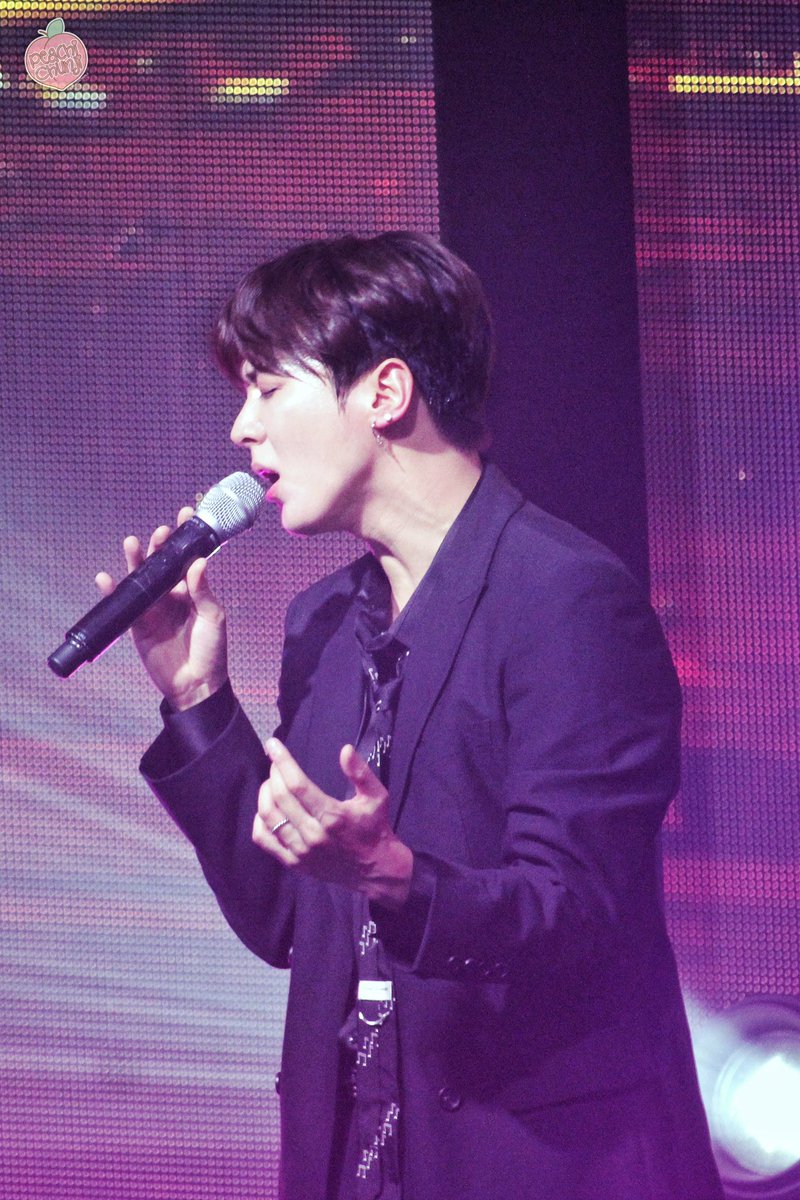 231007 2023 TEEN TOP we gonna rock it drop it top it hey don't  stop it pop it LIVE encore 콘서트 
이런 멋진 남자가 실화인가요? 🫨
#천지 #틴탑 #CHUNJI #TEENTOP 🍑🍑🍑