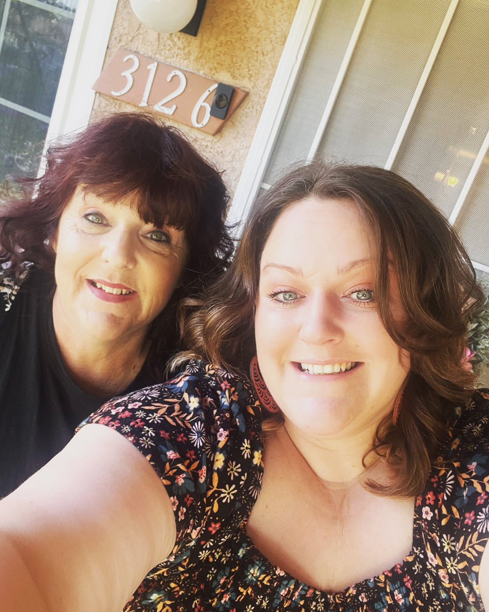 Lisa_Sarah_RE's tweet photo. #openhouse Come visit us!! We have treats and an adorable home!! 3126 W Hampton Way, Fresno, CA 93722 🏠♥️ https://t.co/8JRpvz32DG