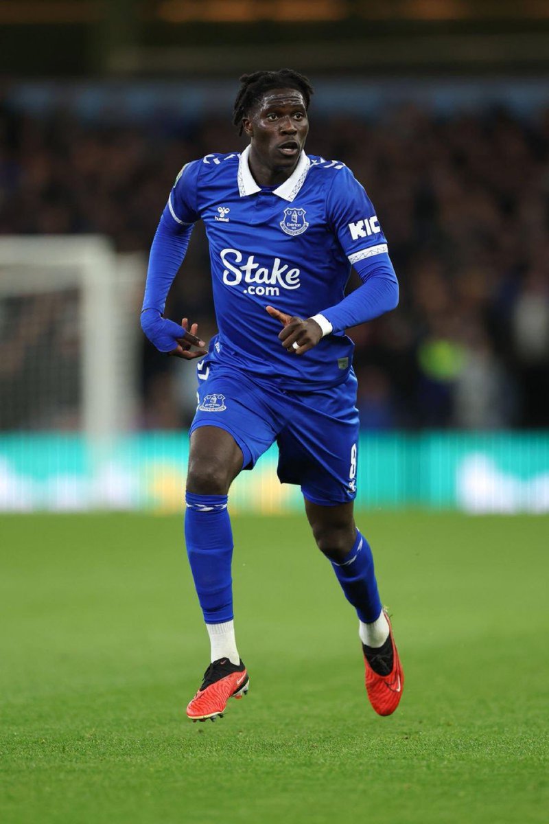 Amadou Onana vs Bournemouth (90 mins):

55 touches
86% pass accuracy (37/43)
1 key pass
2/2 aerial duels won
8/10 ground duels won
4 tackles won

Another strong game from the big man. 💪🏿
#EVEBOU #EFC 💙