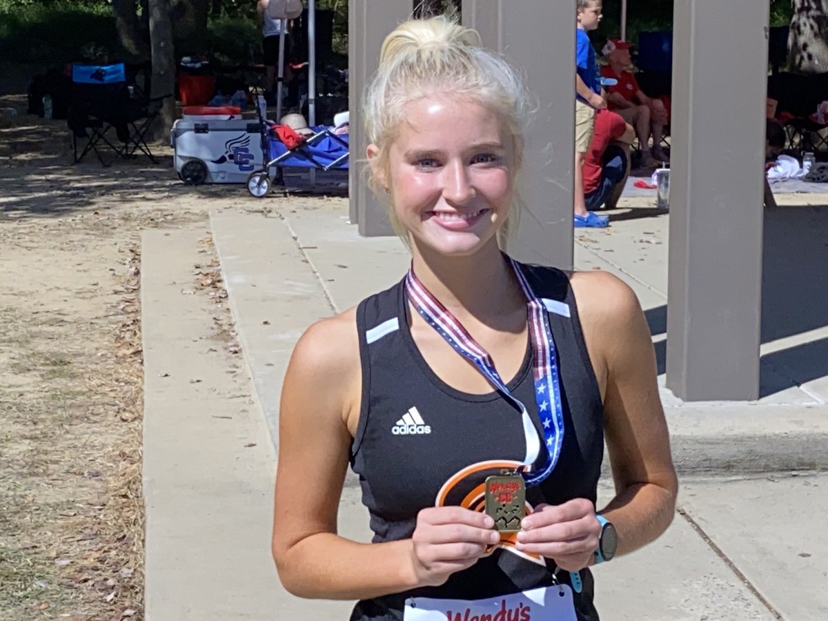 Gatsby Goode finishes 4th at the Wendy’s Invitational on her way to setting a PR of 19:56. As her dad would say way to get G! Congrats!! Also last night she won Homecoming Queen!!