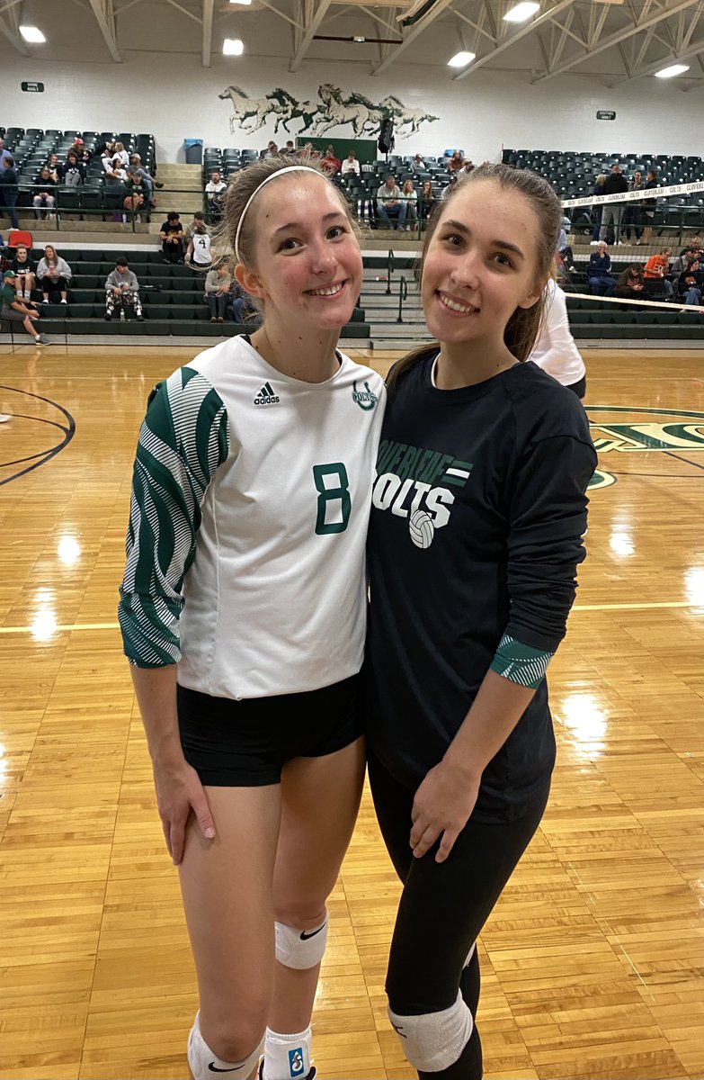 VB: <a href="/Cloverleaf_HSVB/">Cloverleaf Volleyball</a> 25-20-25, <a href="/BHSAthDep/">Buckeye Athletics</a> 22-25-21 … S/OH <a href="/ReeseBarnett4/">Reese Barnett</a> (19 assists, 3 kills, 3 aces) and OH <a href="/ScherlerSidney/">sidney scherler</a> (12 kills, 9 digs) helped <a href="/CloverleafLocal/">Cloverleaf Schools</a> clinch a winning season with this intracounty victory. Both are four-year letterwinners.