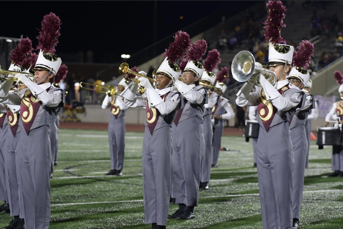 SoniaIOjeda's tweet photo. At the Marching Band Contest supporting @SCMBofficial Go Bulldogs!!!! https://t.co/C1FwlFF810