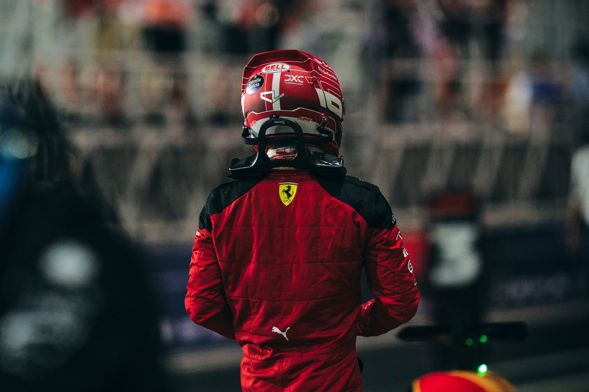 [情報] 樂樂因為超出賽道限制被罰時，導致掉出