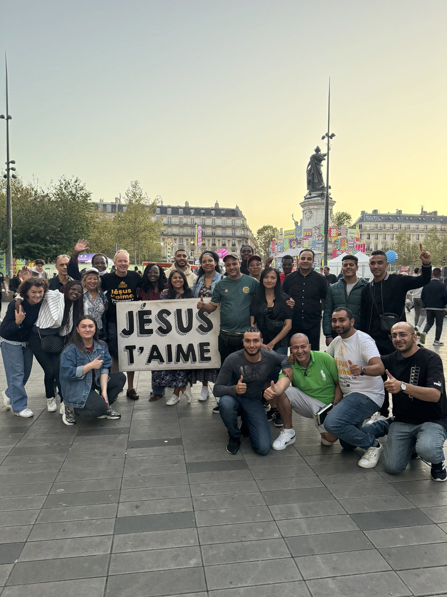 zeytooun's tweet photo. Évangélisation pour Jésus https://t.co/W0dUg8a4BQ
