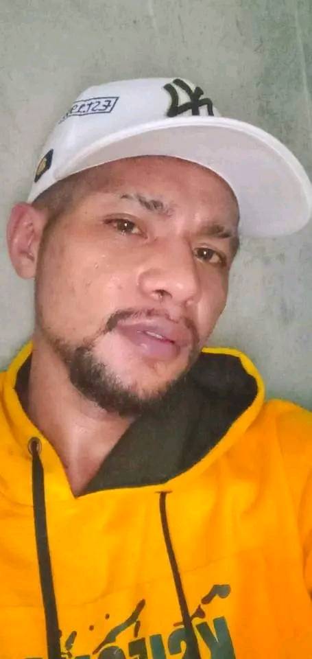 bataso_h's tweet photo. Malam Jakarta Utara ≧◠ᴥ◠≦✊  @PlatinumGigolo Name: Opex  Umur:26 Tahun  BB 40- TB 167 Bisa panggilan telvon : 085218780950 #gigolo #tantesange #tantekesepian #dugem #gigolojakarta #gigoloindonesia #brondongpanggilan #cowobokingan #gigolopati #brondongkontolgede https://t.co/3uvx6F7lmf
