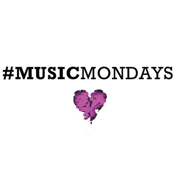 It’s been a decade. 

10 years ago today, Justin Bieber began his #MusicMondays with ‘Heartbreaker’ being the first song to be released off the ‘Journals’ Compilation. It sold 182,000 downloads in its first week. 

— Which #MusicMondays release was your favorite?