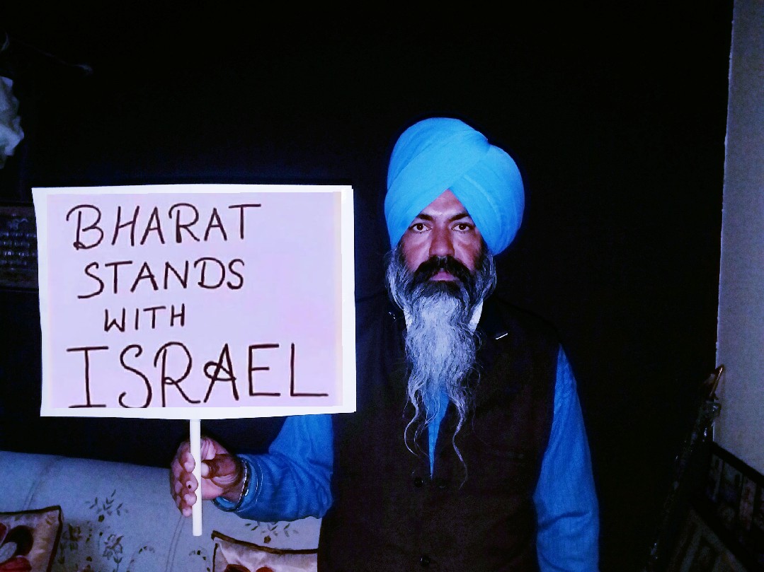 gursimranmand's tweet photo. Bharat Stands with Israel ! 🇮🇳🤝🇮🇱

#BharatStandsWithIsrael
#Israel
#IStandWithIsrael
#StandWithIsrael 
#IsraelUnderAttack 
#Bharat

@netanyahu @IsraelinUSA @IsraelinUK @Israel @IsraelinIndia @IsraeliPM https://t.co/nYn1dbssda