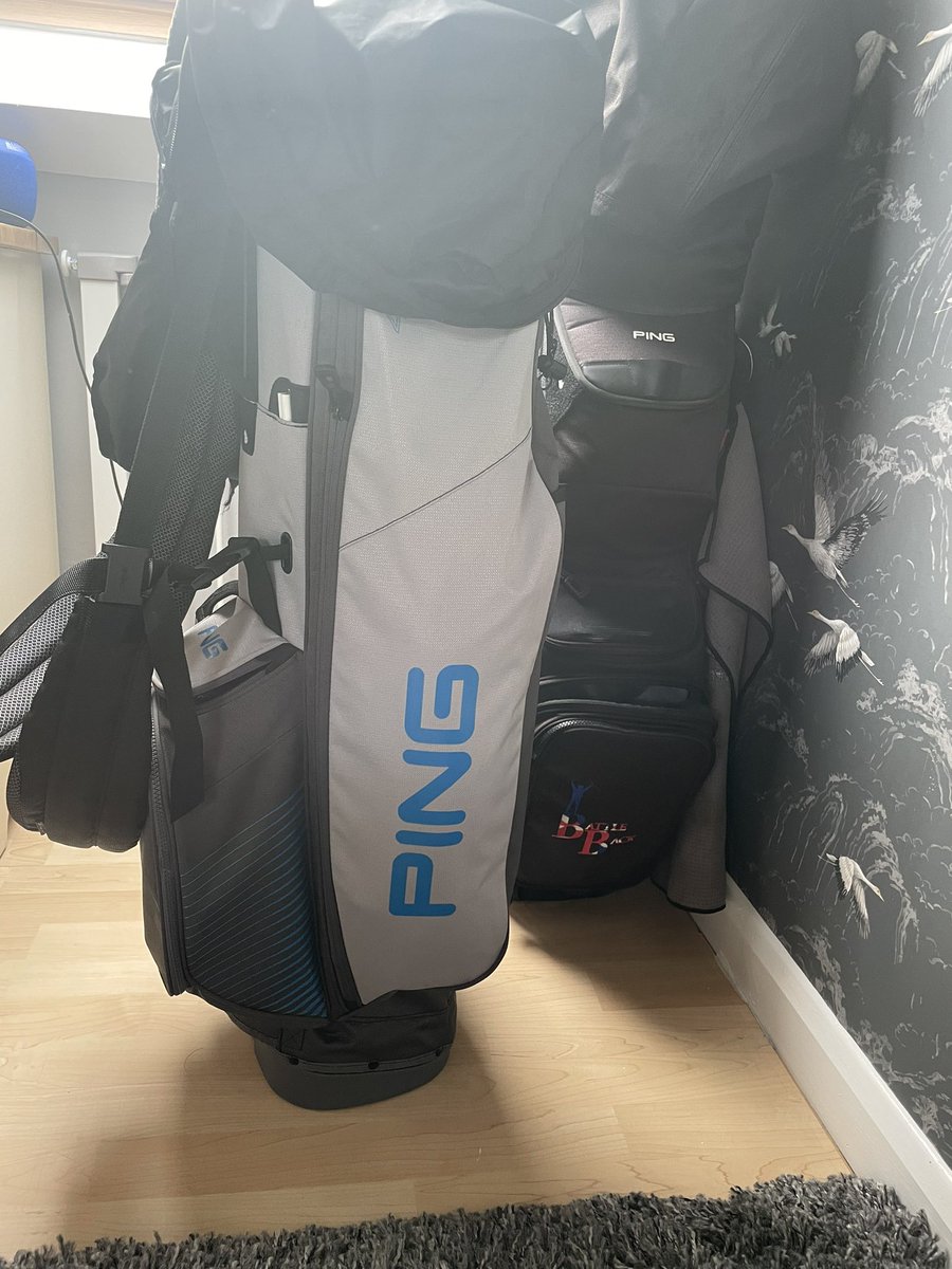 dansamtia's tweet photo. @PINGTourEurope @PINGTourEurope returned from a golf trip and noticed the leg snapped on my carry bag. Is the some way to get a replacement leg please?? https://t.co/xtxYiBkXDu