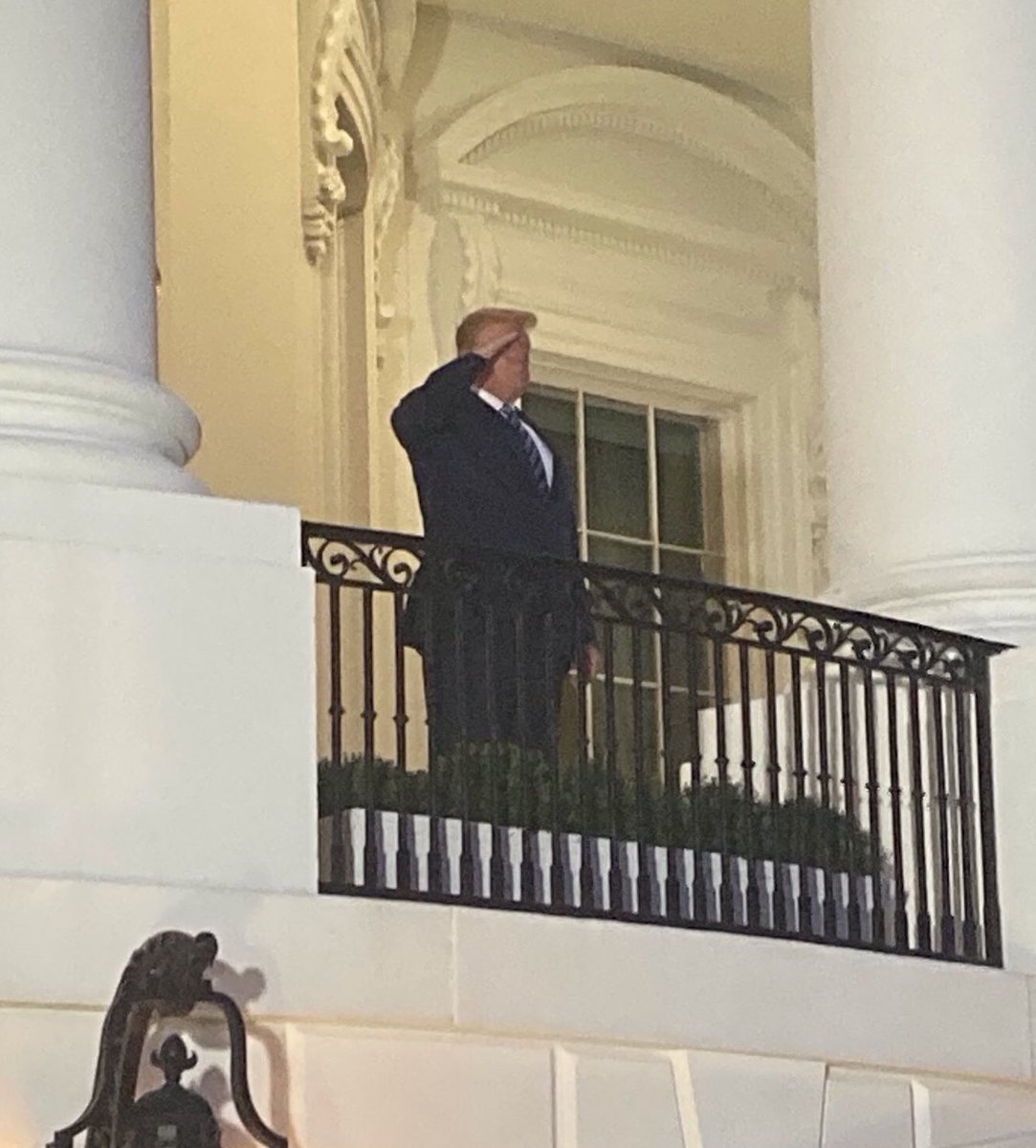 Quien "representaba una amenaza global" era quien mantenía al Medio Oriente en paz, ahora que no está, dicha región es un caos.

El mundo necesita más gerentes que políticos.