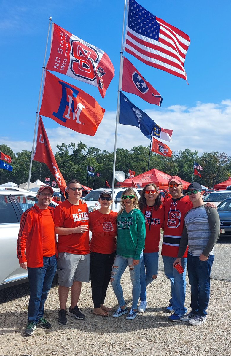 CYN02PAC's tweet photo. Go Wolfpack! Beat the Herd! 🐺@myhorizon #myhorizon #1Pack1Goal #ncstatefootball #GoPack https://t.co/HlTdSacvFE