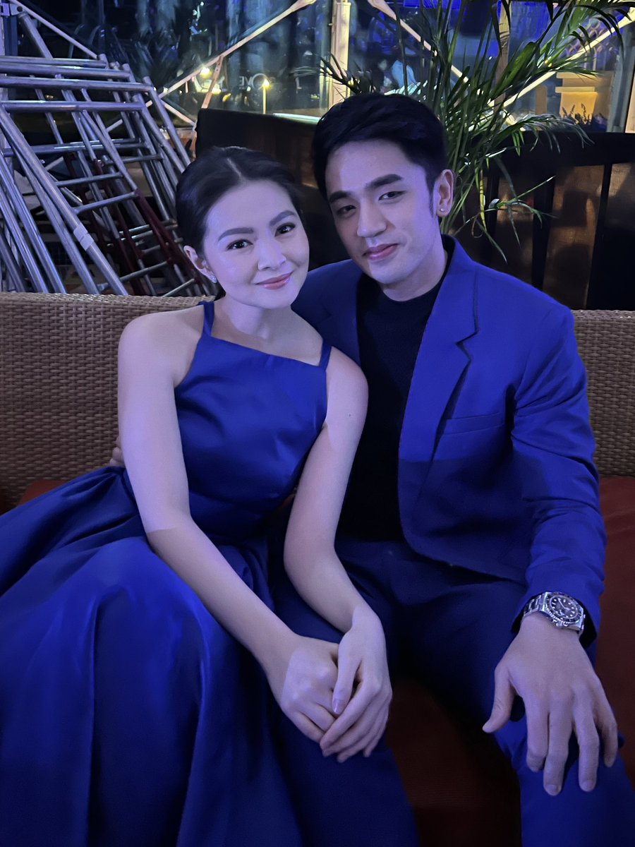 thesalamisim's tweet photo. they look so cute in a blue matching outfits for today's event 🥹💙

#MagingSinoKaManGMA #BarDa https://t.co/5bxoJx6mzt