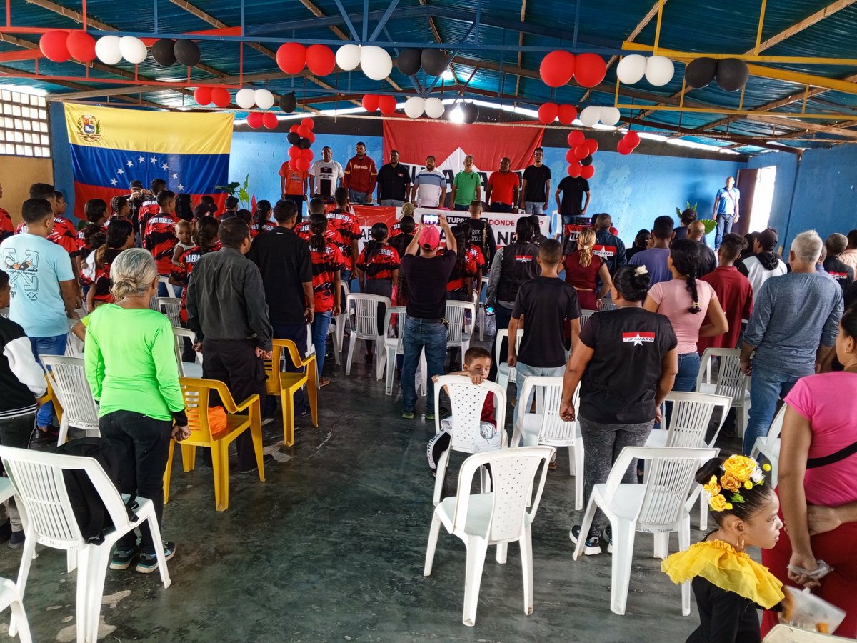 Con entonación de nuestro himno TUPAMARO continua el desarrollo del Secretariado Regional Ampliado del Estado <a href="/Sucre_MRT/">Sucre_MRT</a> en el Bloque <a href="/OrienteMRT_/">Bloque_OrienteMRT</a> 

<a href="/NicolasMaduro/">Nicolás Maduro</a>