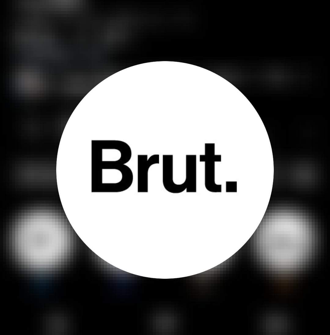 SahFay's tweet photo. Un media comme @brutofficiel a un buisness model où les commentaires sous ses capsules est un élément important. Mais devinez sous quelles vidéos, ils ont désactivé les commentaires aujourd'hui ?

Chantre de la démocratie... https://t.co/rYEsNd8ffS