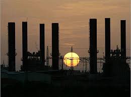 ytirawi's tweet image. Breaking news:

The Israeli Minister of Energy signs an order to cut off electricity to Gaza.