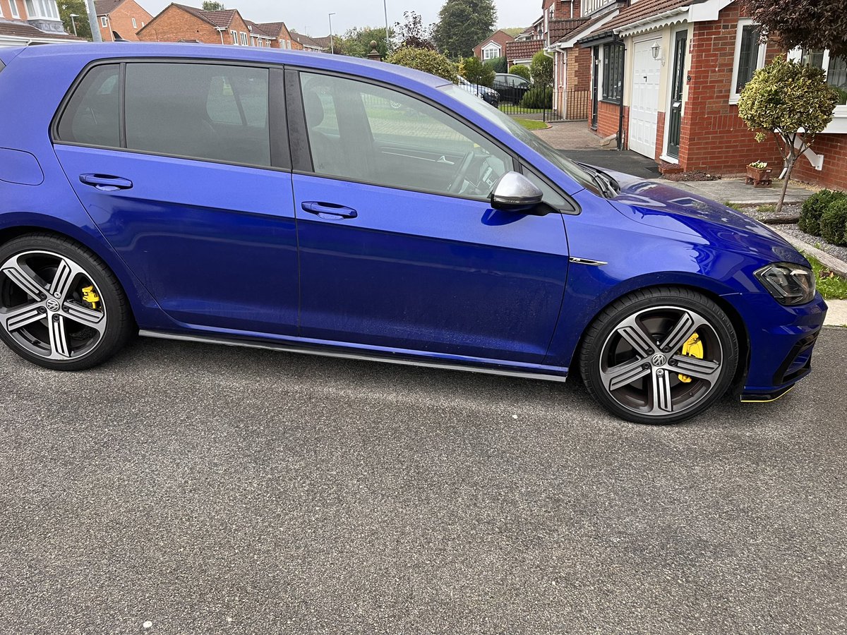 GBMC73's tweet photo. π€ Still not happy with the #Yella #Fella @NaloxoneMan
ππ» Borrows my car & brings it back with #Yellow #brakes π
π€ Heβs out of control β¦ thinks heβs all that coz heβs partnered up with @wudzee0 on a #Naloxone #Techno track π³
ππ» Heβs right though #NaloxoneSaves #Lives β
https://t.co/ef6XPgX5xX