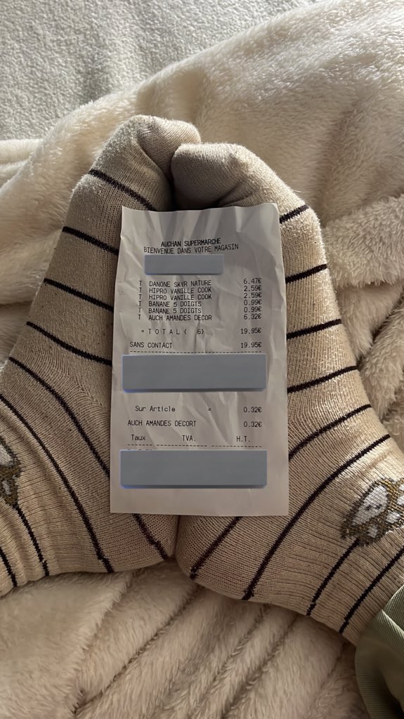 Mialingi's tweet photo. Tu es une salope et tu le sait. La seule chose que tu mérites c'est de me gâter! Alors tu vas me rembourser ce ticket tout de suite!

#moneymiss #moneyslave #argent #chien #chienne #larbins #larbin #atm #findom #humanatm #cashmeet #domina #sousmerde 

https://t.co/DtWI3B0u5E https://t.co/5p4VC2hDkx