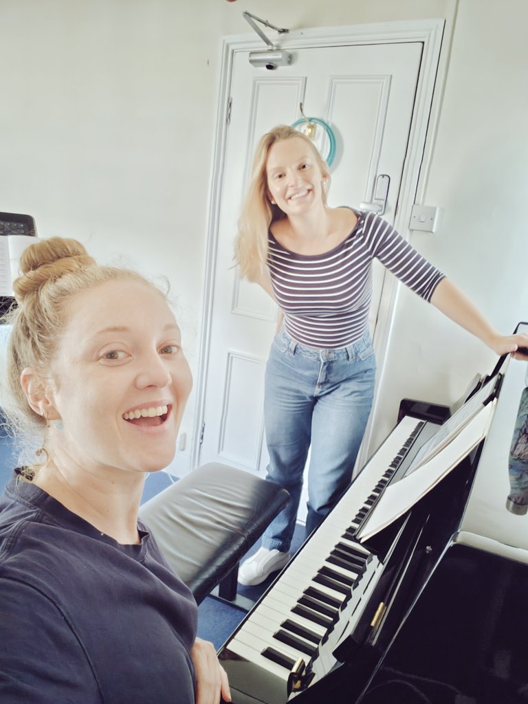 Lovely rehearsal with @natiplayspiano ahead of our opening recital next week for @OxfordSong. Lots of beautiful stuff inc. Hildegard von Bingen, Smyth, Clara Schumann, Grieg, @nicomuhly, @sksnider and more ♥️ Head to link for more details 🎵 oxfordsong.org/events/1-quiet…