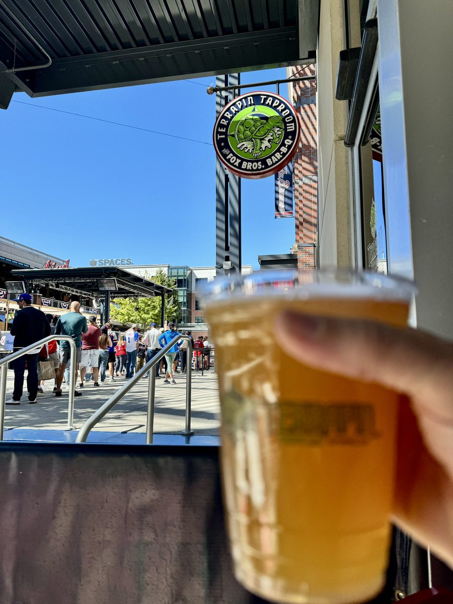astrosguy's tweet photo. #RootRootDrink y’all https://t.co/gCky974jpx