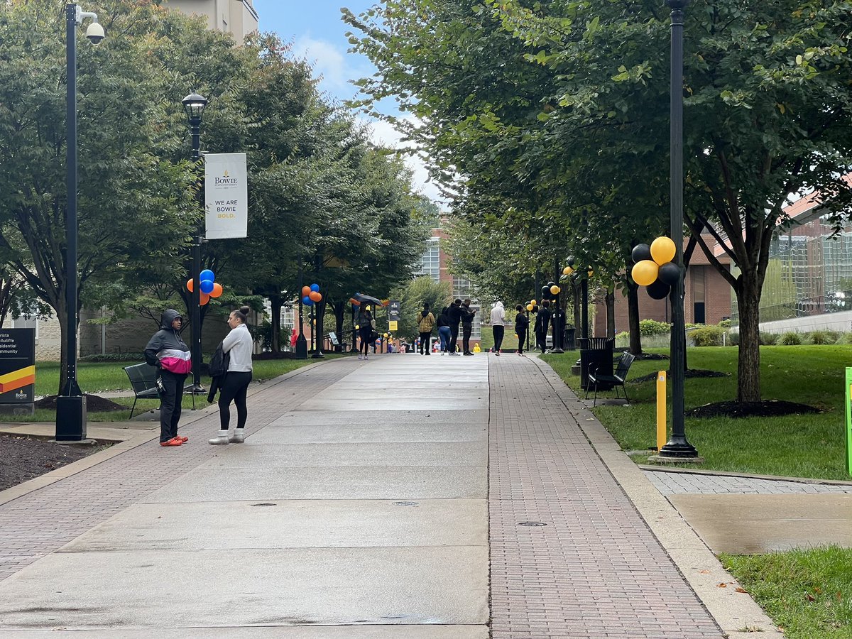 Loving the blue and orange ballons to make our Morgan State University family feel welcomed. 🖤🐶💛🧡🐻💙@BowieState @MorganStateU