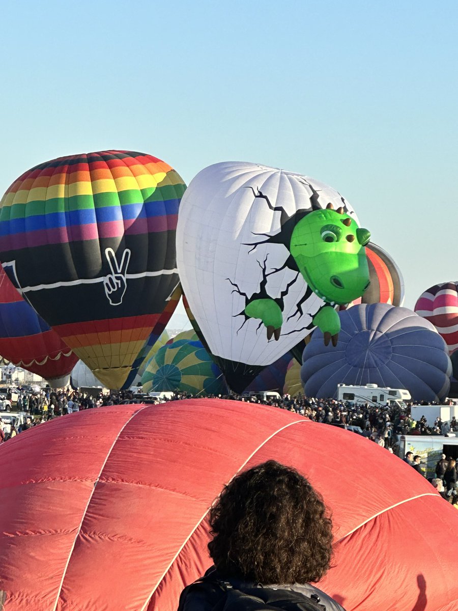 Sunnydmarch's tweet photo. Albuquerque International Balloon Fiesta 2023! Let’s go! #AIBF2023 https://t.co/UZ2U7aQx6x