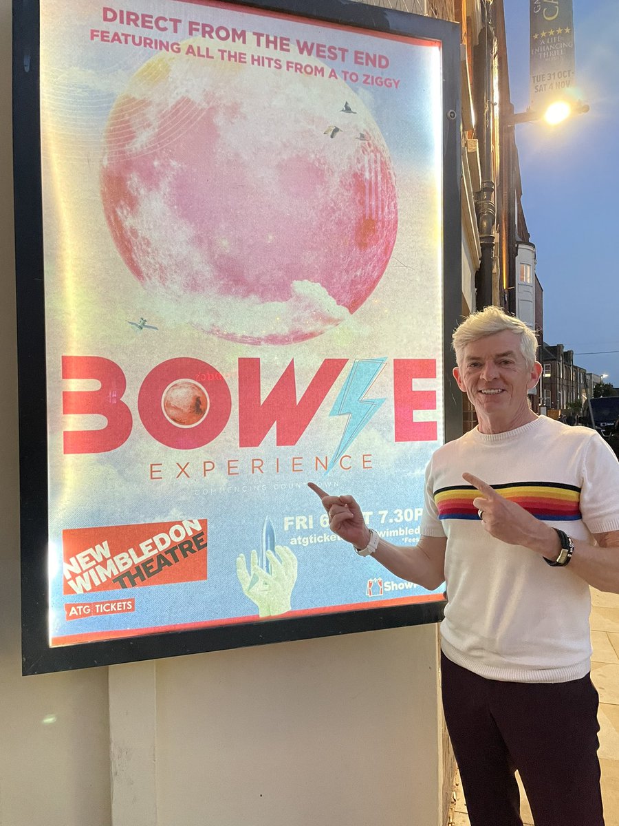 andyvennard's tweet photo. An amazing evening at the @bowieexperience in Wimbledon Theatre. 🎶

A wonderful celebration of David Bowie’s music. 

The musicianship was outstanding. 

A brilliant ‘experience’. ⚡️ https://t.co/5Ie28qM3ii