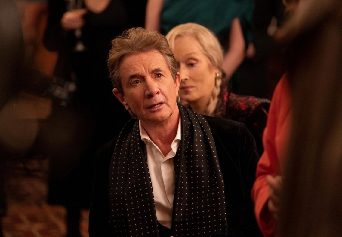 bunnyfrid's tweet photo. idk which degree of daddy issues this is, but Martin Short had some real hot looks this season โบ๐๐ i mean #OMITB #s3 #PutNut @OnlyMurdersHulu https://t.co/bUfBhmdQPO