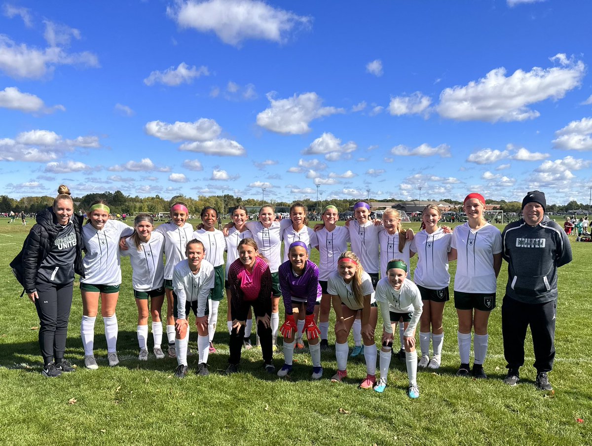WSU2011ELITE's tweet image. The girls won the first game of Socctoberfest 7-0 against Boilers Gold. 
Kami Steward ⚽️⚽️⚽️🅰️
Kendall Doss ⚽️🅰️🅰️🅰️
Savi Johnson-Hirsch ⚽️
Chappy Chapman ⚽️
Paige Sessoms 🅰️