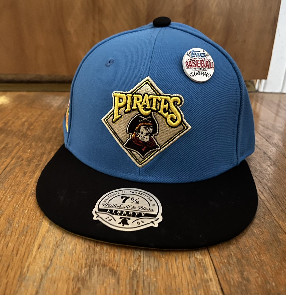 1986-92 Pittsburgh Pirates on X: This new collab #Pittsburgh #Pirates hat  between @lids and @topps is 🔥 #LetsGoBucs  / X