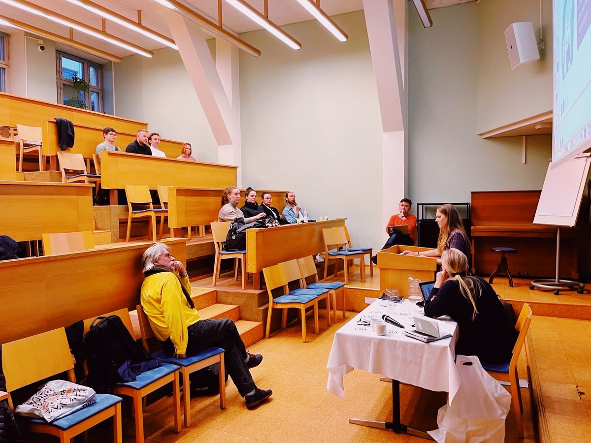 Faktabaari's tweet photo. 1/2 Pidimme tänään #FactHacker-hackathonin #immune2infodemic-hankkeen puitteissa. Valtava kiitos @laureauas opiskelijoille ja @UkrAssocInFinn osallistujille loistavista ideoista, joilla digitaalinen informaatiolukutaito saataisiin kansalaistaidoksi. 🙏 Tästä on hyvä jatkaa! https://t.co/0hY7wsQSQc