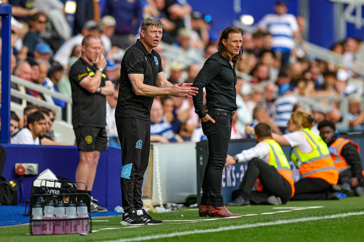 👏 Thank you to every single #Rovers fan who joined us at Loftus Road today!

🔵⚪️