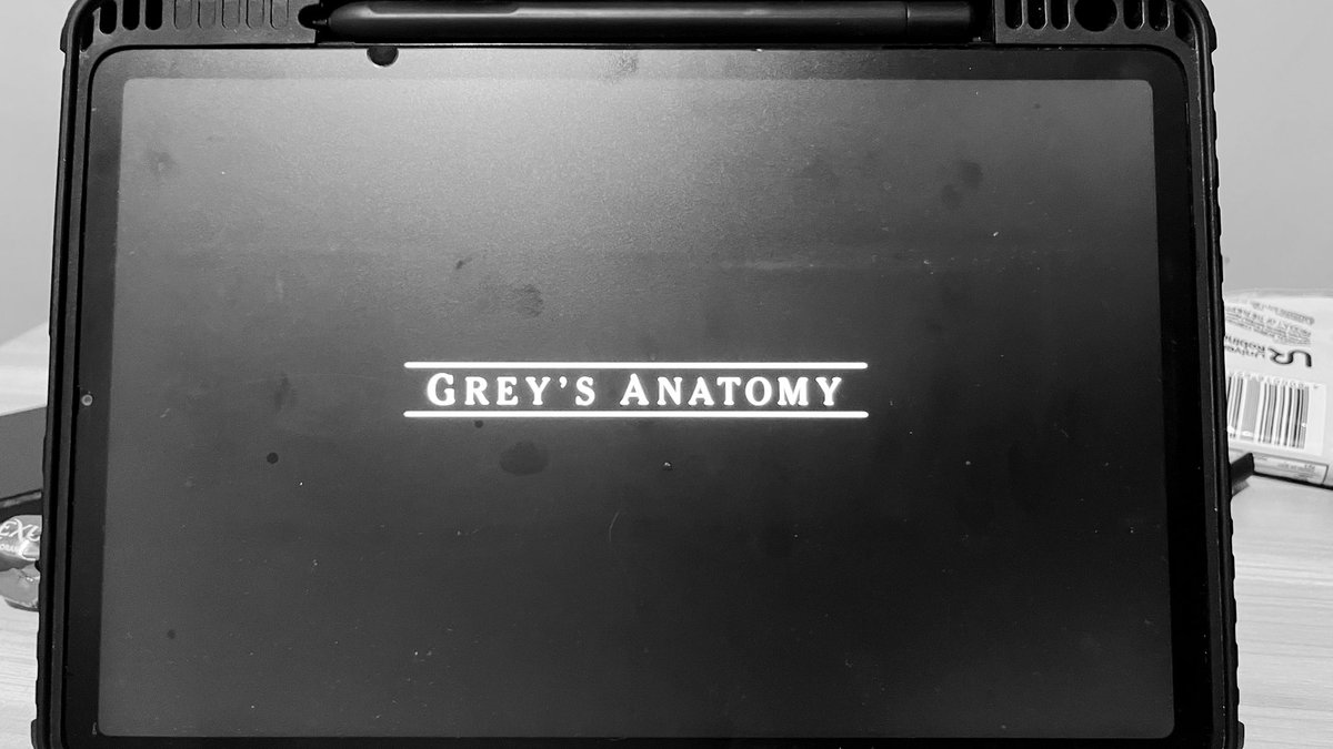 SheperdEthan's tweet photo. Rewatching this now is too unfamiliar. As if I can totally relate to all the characters. 😒
#greysanatomyseason2 https://t.co/IUQlLGbZaA