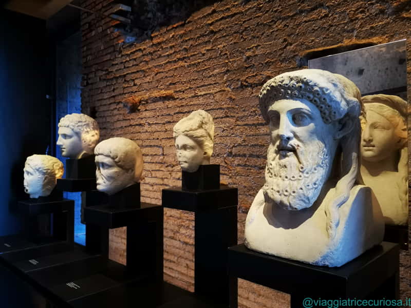 Il #Parco archeologico del #Foro e del #Palatino a #Roma festeggia una nuova apertura: è stata infatti restaurata e restituita al pubblico la #Domus Tiberiana, il palazzo imperiale avviato da #Nerone. 👉facebook.com/viaggiacuriosa…

#DomusTiberiana #ParcoColosseo