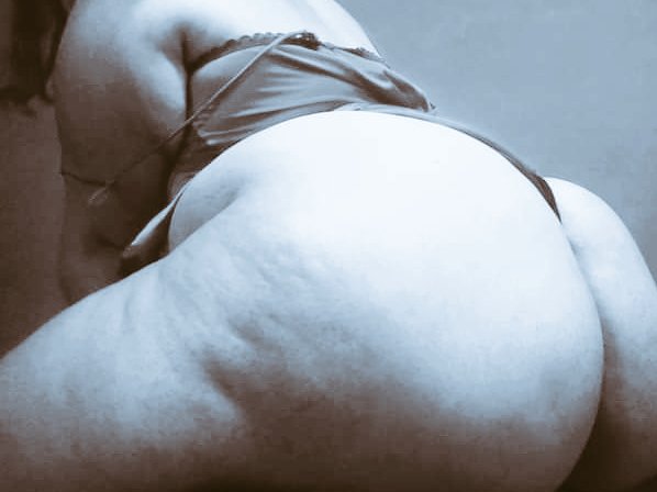 iveth526622's tweet photo. Quiero una cara para sentarme https://t.co/2S9PjBpOh0