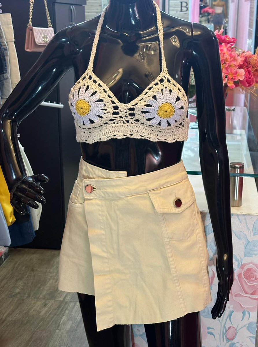 MBella70's tweet photo. Look perfeito 🤍 

Top tamanho único
Short 36 ao 44 🥳 https://t.co/dmcIGTQpm5