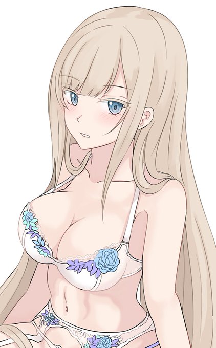 めりめり
お胸の形直したり 