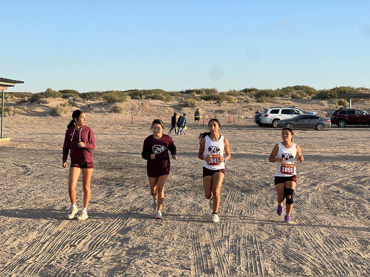 LadyIndiansXC's tweet photo. Our @YsletaHS Open team came in 1st 🏆 and our Varsity runner Jazmin Reyes earns top ten honors 🏅 @Ysleta_W_Soccer @enevarez99 @YsletaSports #BringYourBest #BowUp @LJ_Calderon_ https://t.co/rpRu2JOZAs