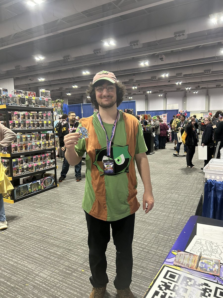 RetroGameCon's tweet photo. RETROGAMECON HAPPENING NOW! https://t.co/jRe2fa4URW