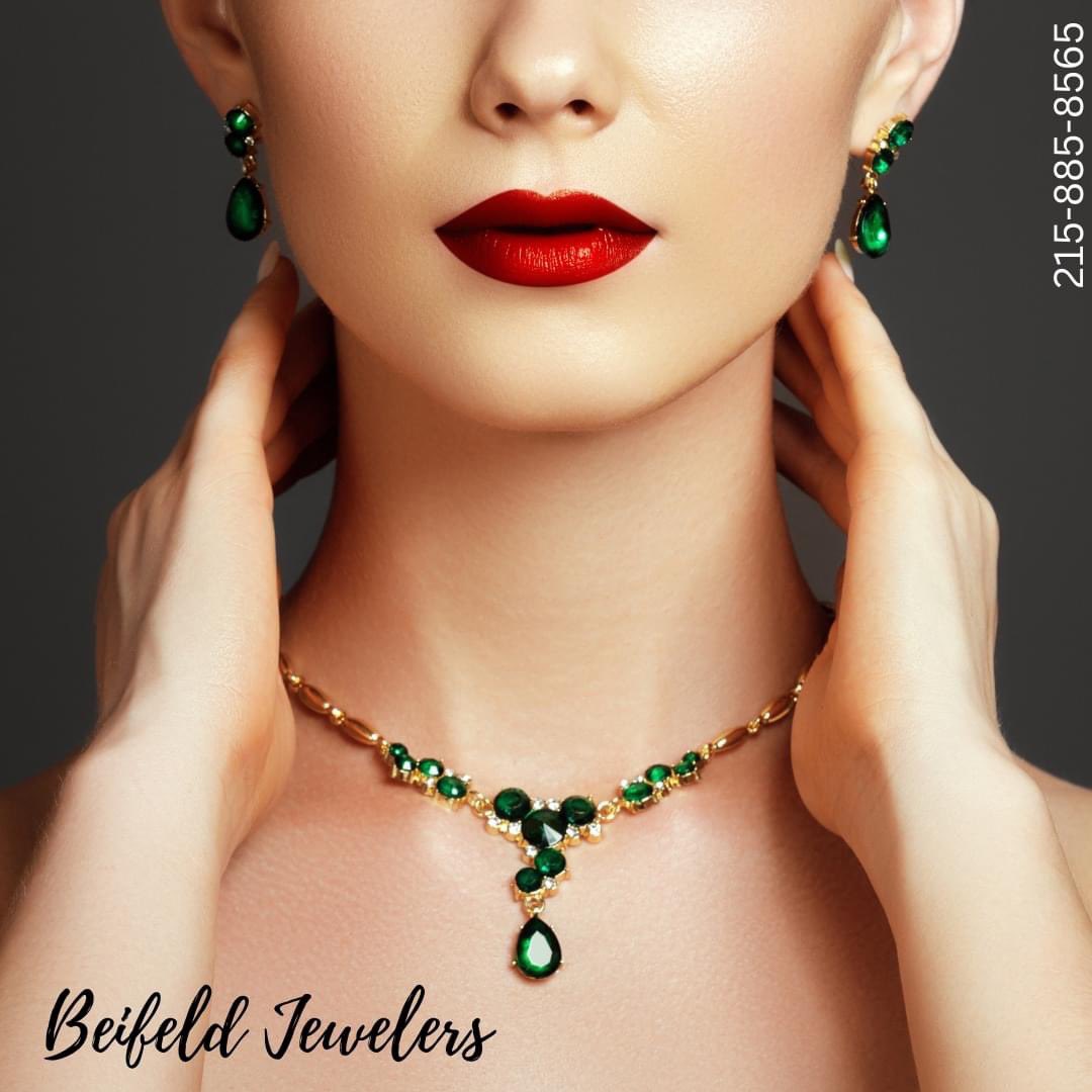✨ Adorn yourself in the timeless beauty of our exquisite emerald earrings and necklaces. 💚
#BeifeldJewelers #EmeraldNecklace #TimelessElegance #JewelryLove #GemstoneGlamour