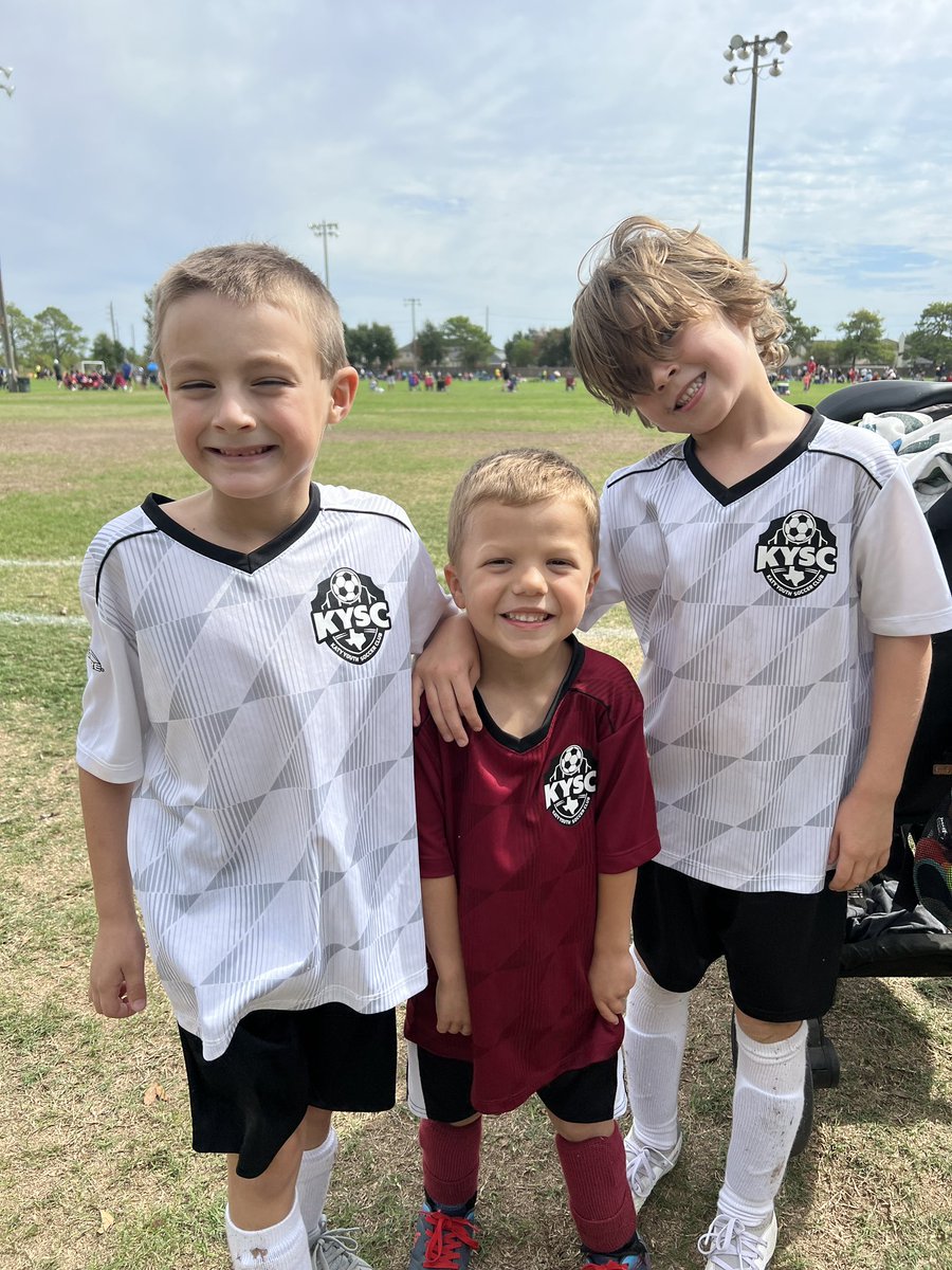 MrsRoder_K's tweet photo. Work hard, play hard! ⚽️🥅 Loved supporting these boys this morning! 
@KISDMcElwain @mrsboone11 https://t.co/3qgaqD4gN8