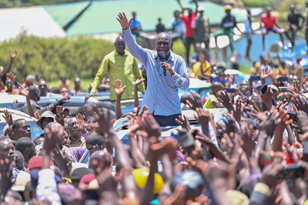 KIMANIICHUNGWAH's tweet photo. Leadership is at its finest when it prioritizes the welfare of the people above all else. Today, I accompanied H.E. President @WilliamsRuto on the 2nd day of his Nyanza region development tour in Homa Bay County. It was a day dedicated to the well-being &amp; progress of the people https://t.co/sC9Vm2Pmzm