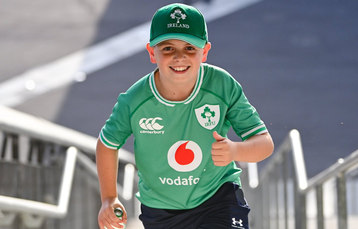 RTErugby's tweet photo. Fans are streaming into Stade de France ahead of #IREvSCO - follow @MicilGlennon's live blog here #RTERugby #RWC2023 https://t.co/d0Vsa6qrtv https://t.co/QvdSml2RJK